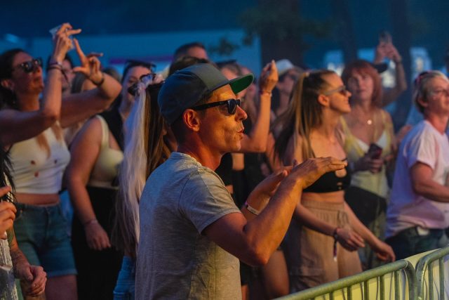 𝗧𝗵𝗿𝗼𝘄𝗯𝗮𝗰𝗸 𝘇𝘂 𝗽𝘂𝗿𝗲𝗺 𝗪𝗔𝗦𝗘𝗡𝗕𝗘𝗔𝗧𝗦-𝗙𝗲𝗲𝗹𝗶𝗻𝗴 ✨

📸 @rouven.art_ 

🗓️ 4. Juli 2026
📍 Sauwasen, Püttlingen
🎫 Earlybeats bald verfügbar - jetzt für Ticket-Alarm registrieren!

#Wasenbeats2026 #FestivalVibes #throwback