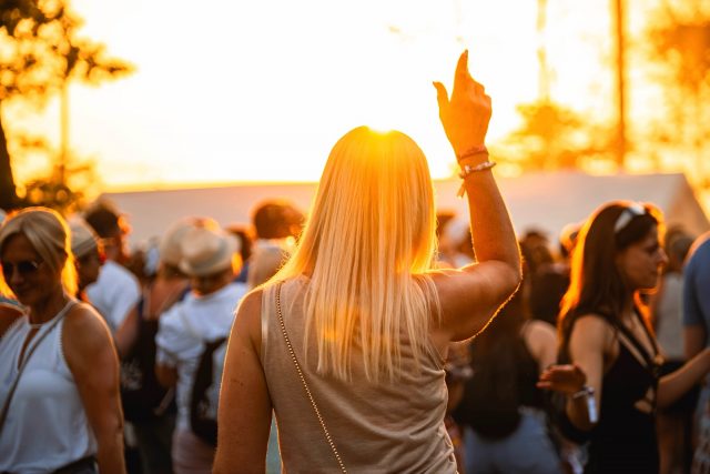 𝗠𝗮𝗴𝗶𝗰𝗮𝗹 𝗠𝗼𝗺𝗲𝗻𝘁𝘀 ✨

📸 @lacase.images 

🗓️ 4. Juli 2026
📍 Sauwasen, Püttlingen
🎫 Earlybeats 𝗙𝗿𝗲𝗶𝘁𝗮𝗴, 𝟭𝟮:𝟬𝟬 𝗨𝗵𝗿 ⏰

#Wasenbeats2026 #FestivalVibes #Local