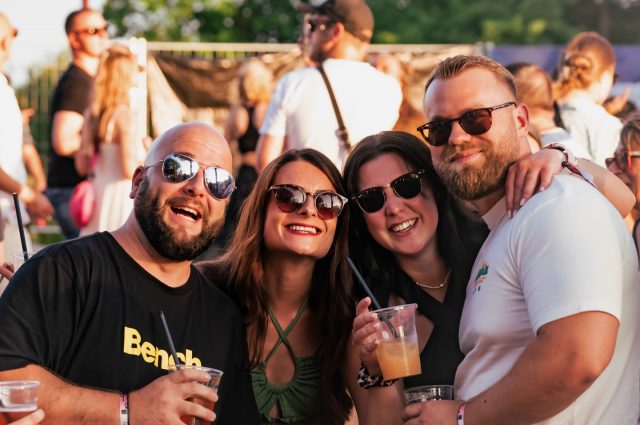 𝗛𝗮𝗽𝗽𝘆 𝗳𝗮𝗰𝗲𝘀 𝗮𝘁 𝗪𝗔𝗦𝗘𝗡𝗕𝗘𝗔𝗧𝗦 💛

📸 @iamjkop 

🗓️ 4. Juli 2026
📍 Sauwasen, Püttlingen 
🎫 wasenbeats.de

#wasenbeats #festival #event #happy