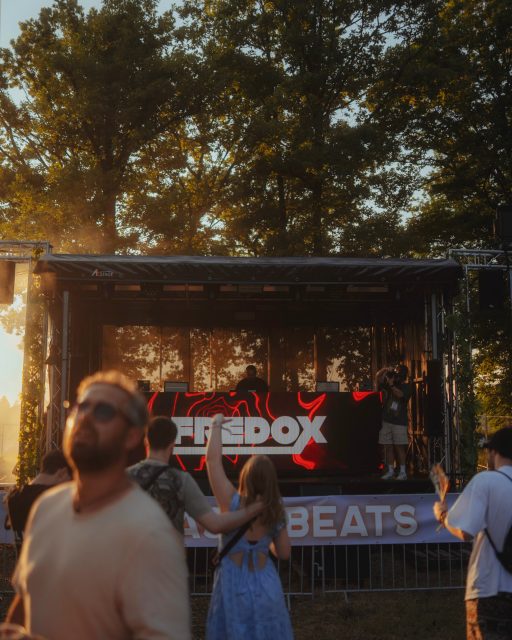 𝗦𝘂𝗺𝗺𝗲𝗿 𝗶𝘀 𝗰𝗮𝗹𝗹𝗶𝗻𝗴 ☀️

📸 @rouven.art_ 

🚀 EDM | Hardstyle | House | Techno
🔥 3 Stages | 36 Artists
🗓️ 4. Juli 2026
📍 Sauwasen, Püttlingen 
🎫 wasenbeats.de

#wasenbeats #festival #event #soon